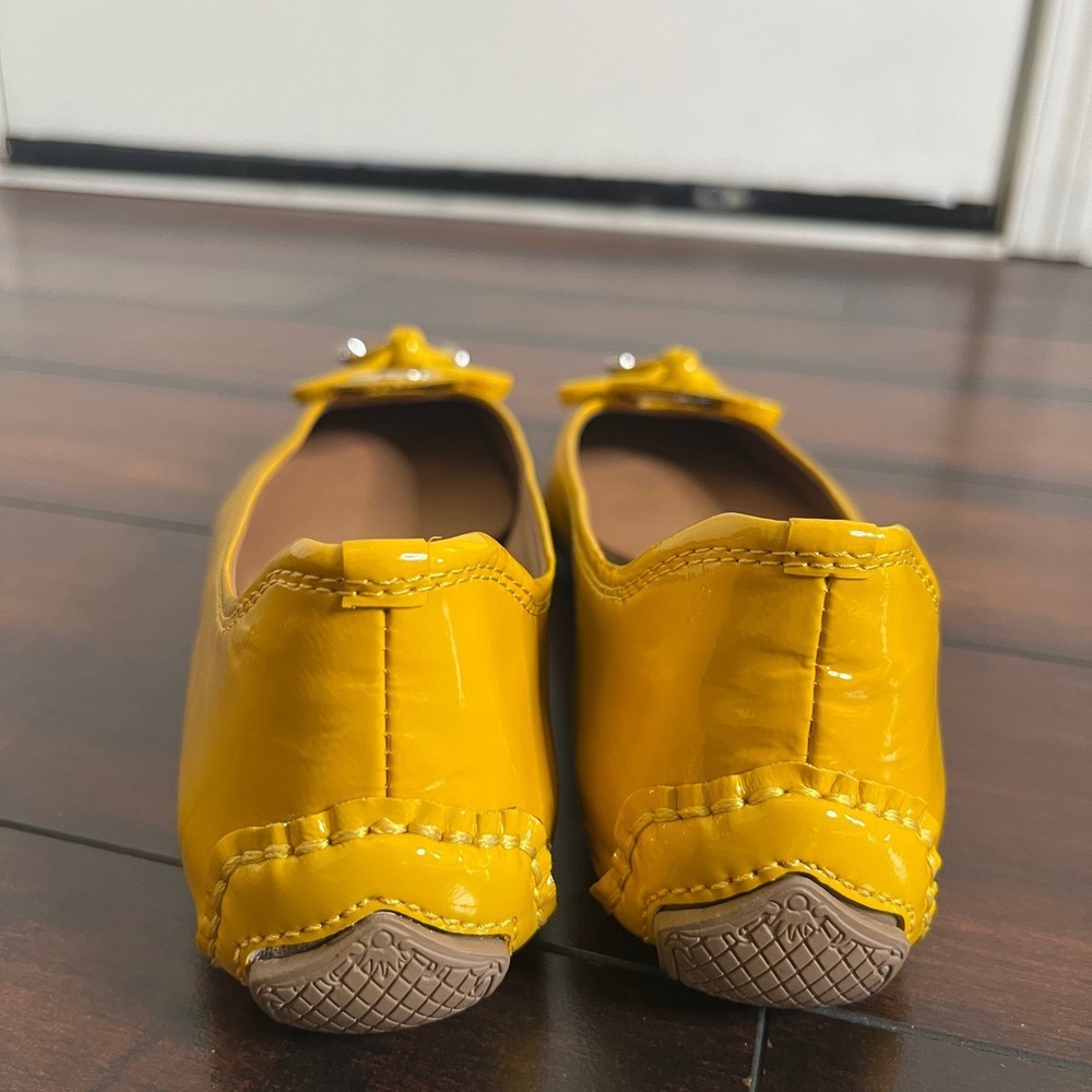 New Elie Tahari Yellow Patent Leather Ballet Driver Flats Bow Sz 38 Fits like 8 - Picture 5 of 12